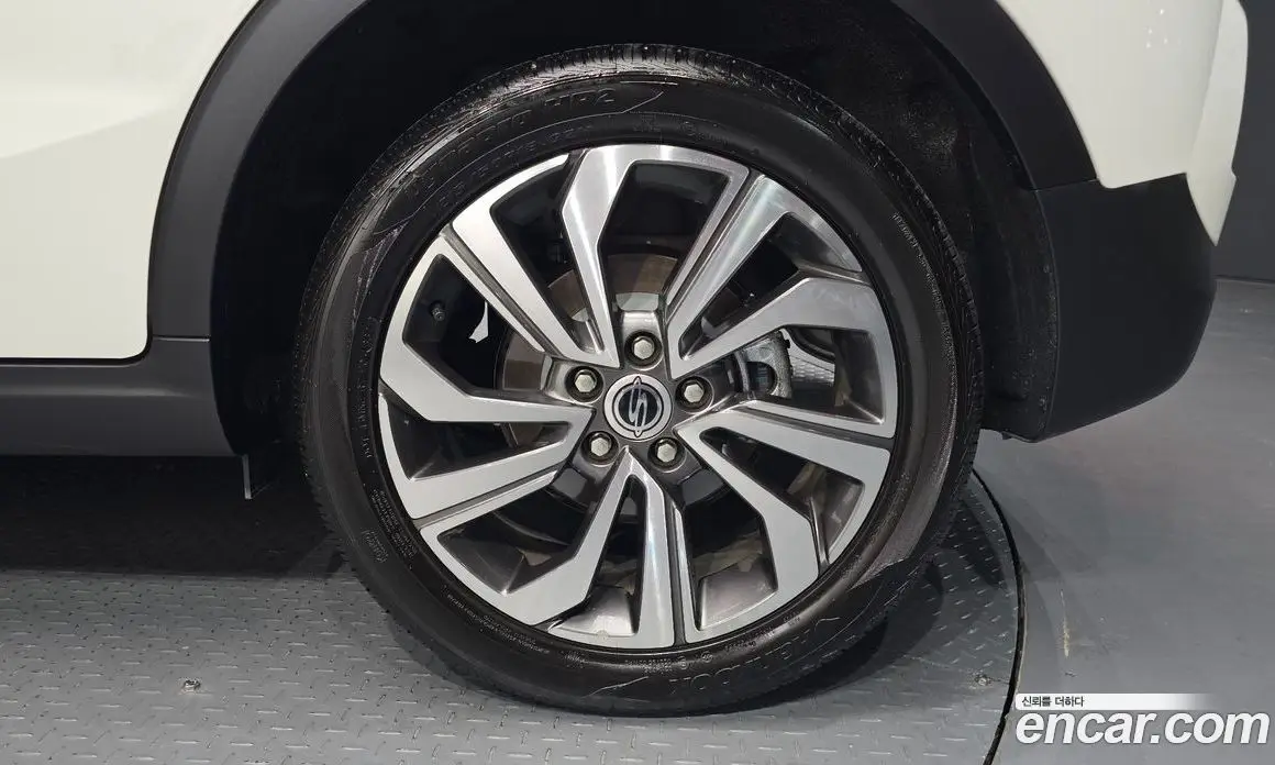SsangYong TIBOLI 2021 1.5 автомат (гидро), фото 6