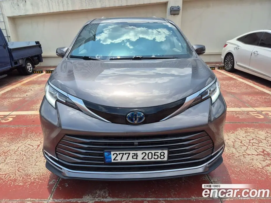 Toyota Sienna 2021 2.5 автомат (гидро), фото 3