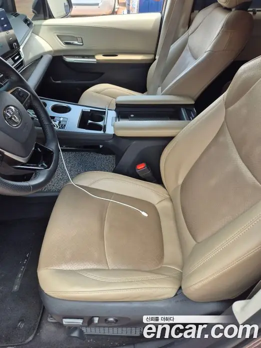 Toyota Sienna 2021 2.5 автомат (гидро), фото 6