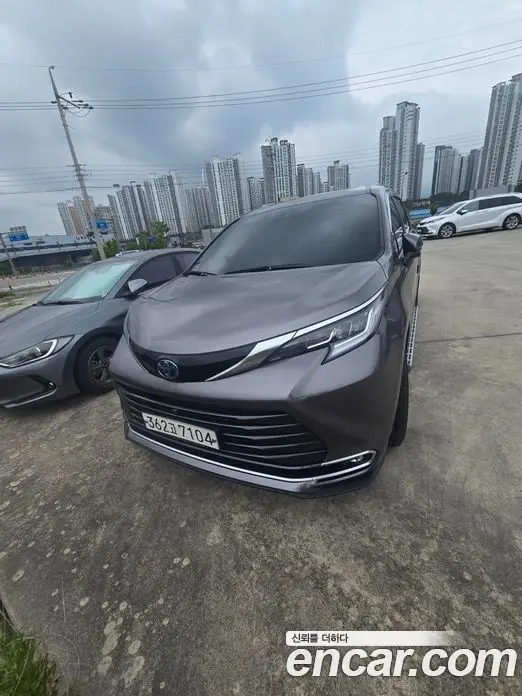 Toyota Sienna 2024 2.5 автомат (гидро), миниатюра 1 Toyota Sienna 2024 2.5 автомат (гидро), миниатюра 1