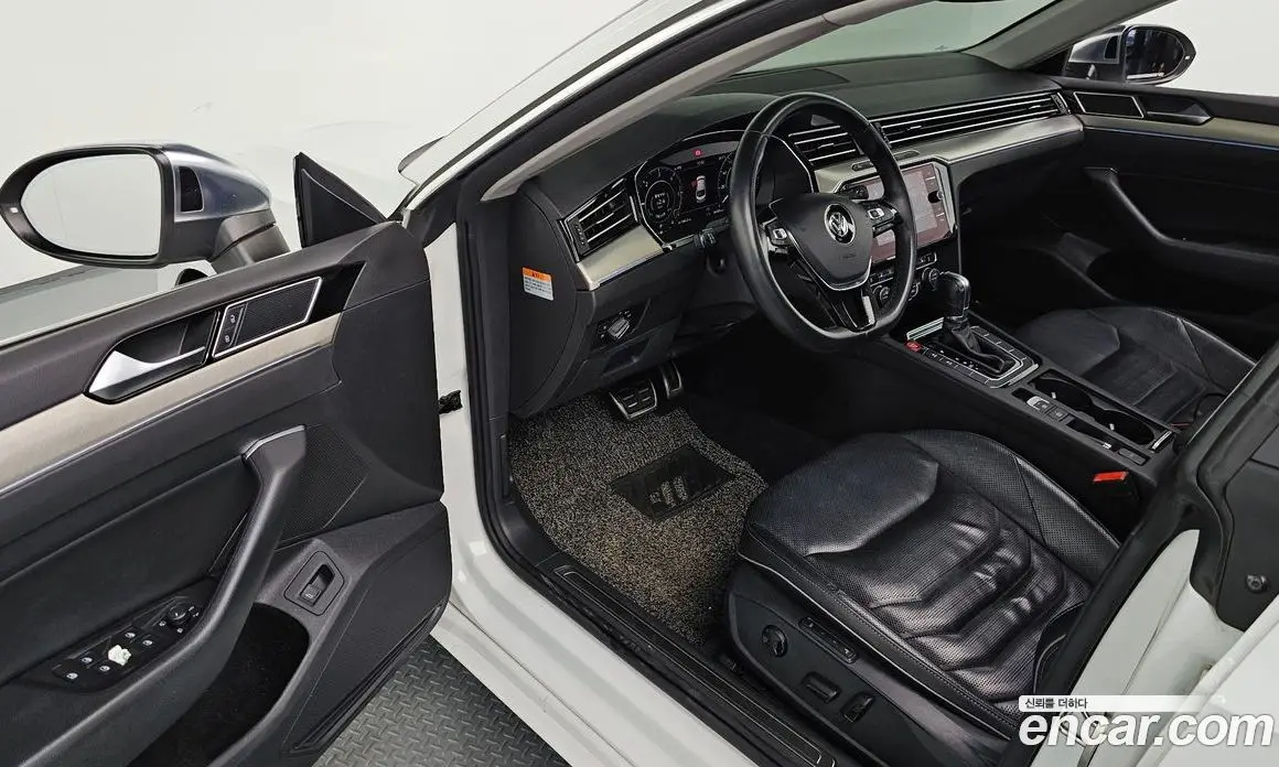 Volkswagen Arteon 2019 2.0 автомат (гидро), фото 13