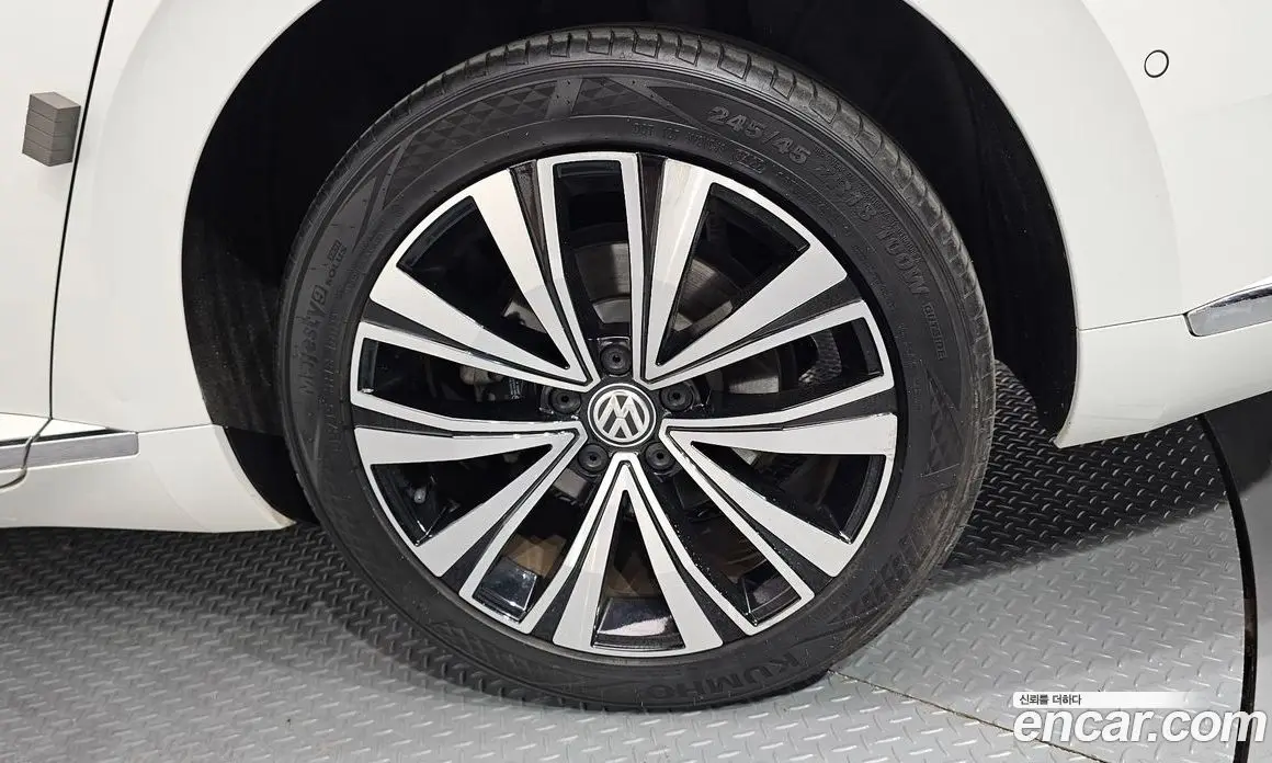 Volkswagen Arteon 2019 2.0 автомат (гидро), фото 7