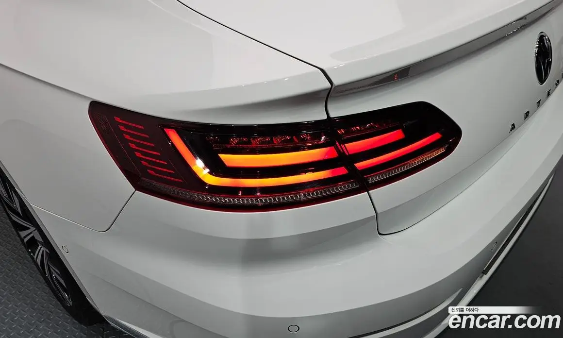 Volkswagen Arteon 2019 2.0 автомат (гидро), фото 9