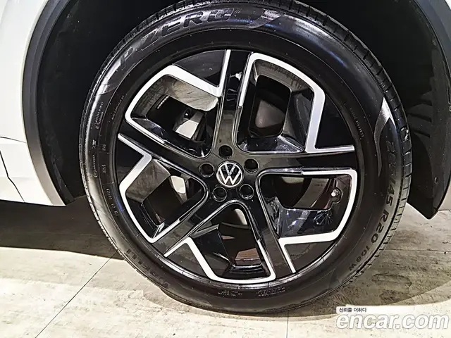 Volkswagen Touareg 2024 3.0 автомат (гидро), миниатюра 5