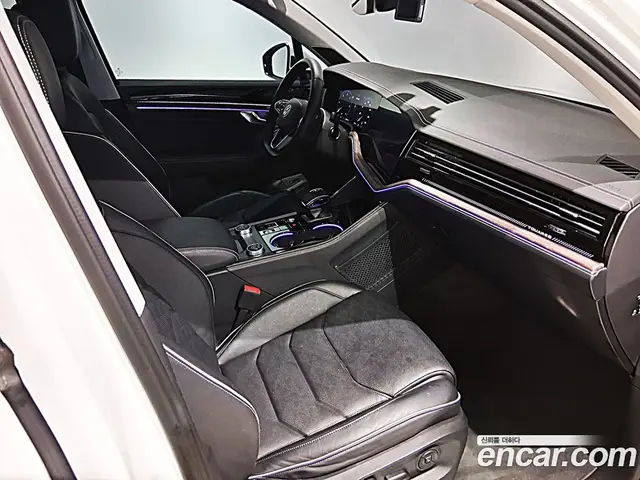 Volkswagen Touareg 2024 3.0 автомат (гидро), миниатюра 7