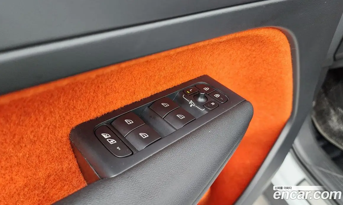 Volvo XC40 2019 2.0 автомат (гидро), фото 29