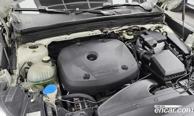 Volvo XC40 2019 2.0 автомат (гидро), миниатюра 6