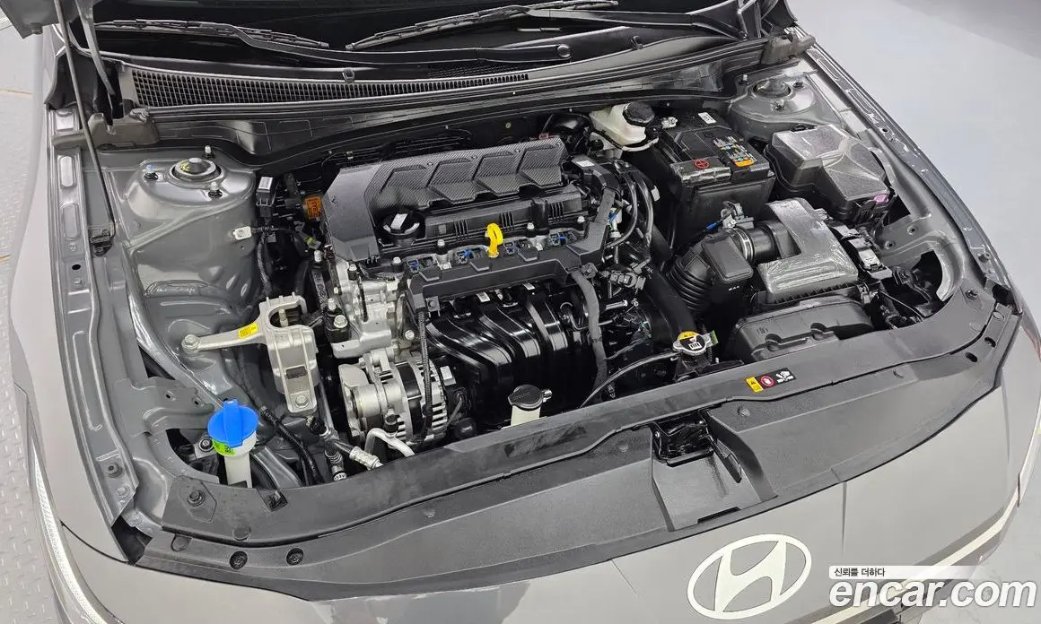 Hyundai Avante 2025 1.6 автомат (гидро), фото 6