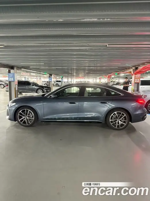 Audi A5 2025 2.0 автомат (гидро), фото 5