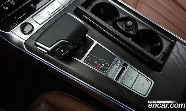 Audi A6 2023 2.0 автомат (гидро), миниатюра 11