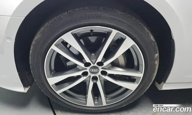 Audi A6 2023 2.0 автомат (гидро), миниатюра 4