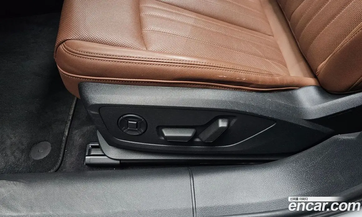 Audi A6 2023 2.0 автомат (гидро), фото 31