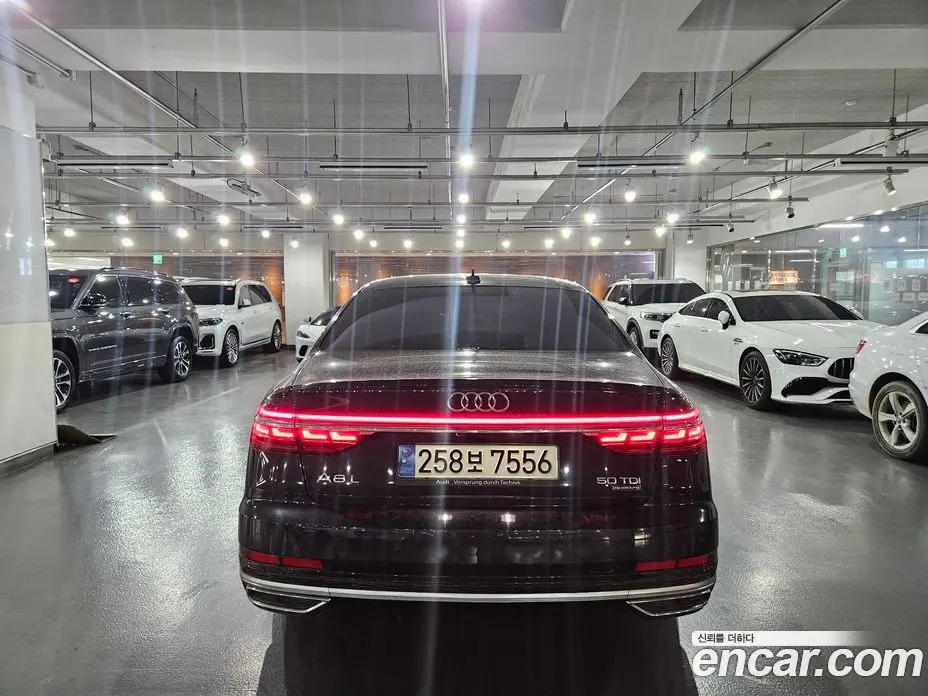 Audi A8 2021 3.0 автомат (гидро), фото 3
