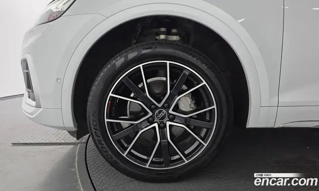 Audi Q5 2023 2.0 автомат (гидро), миниатюра 5