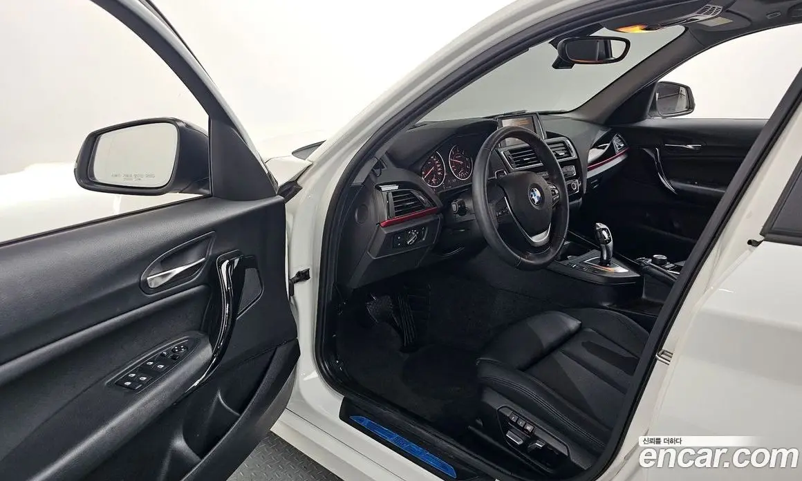 BMW 1 серия 2017 2.0 автомат (гидро), фото 12