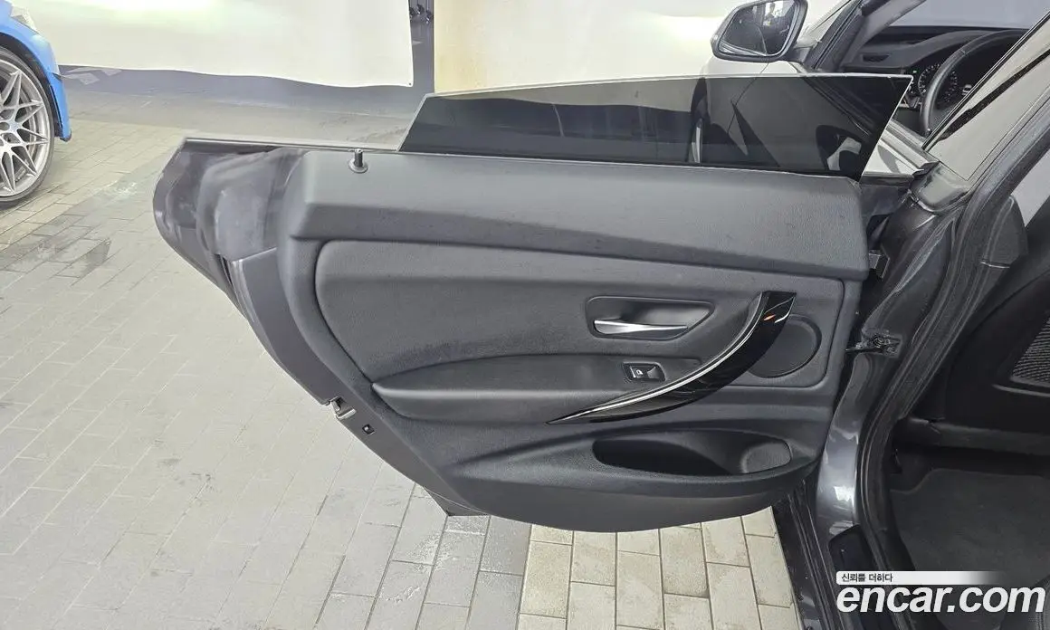 BMW 3 серия 2018 2.0 автомат (гидро), фото 15