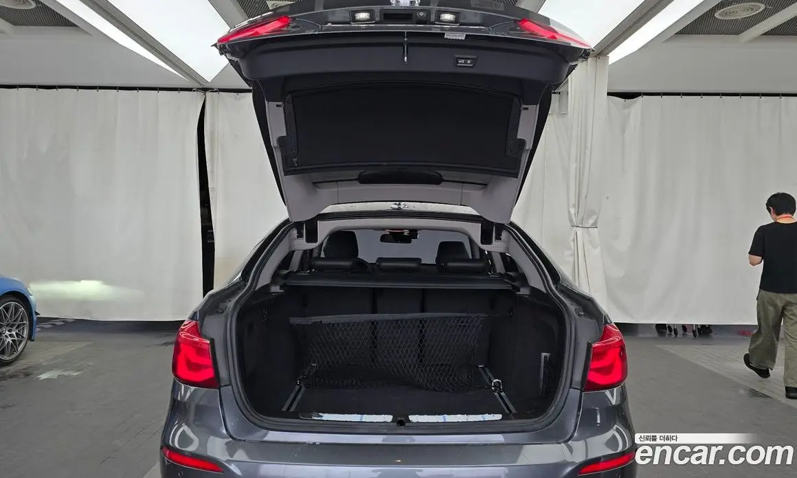 BMW 3 серия 2018 2.0 автомат (гидро), фото 26