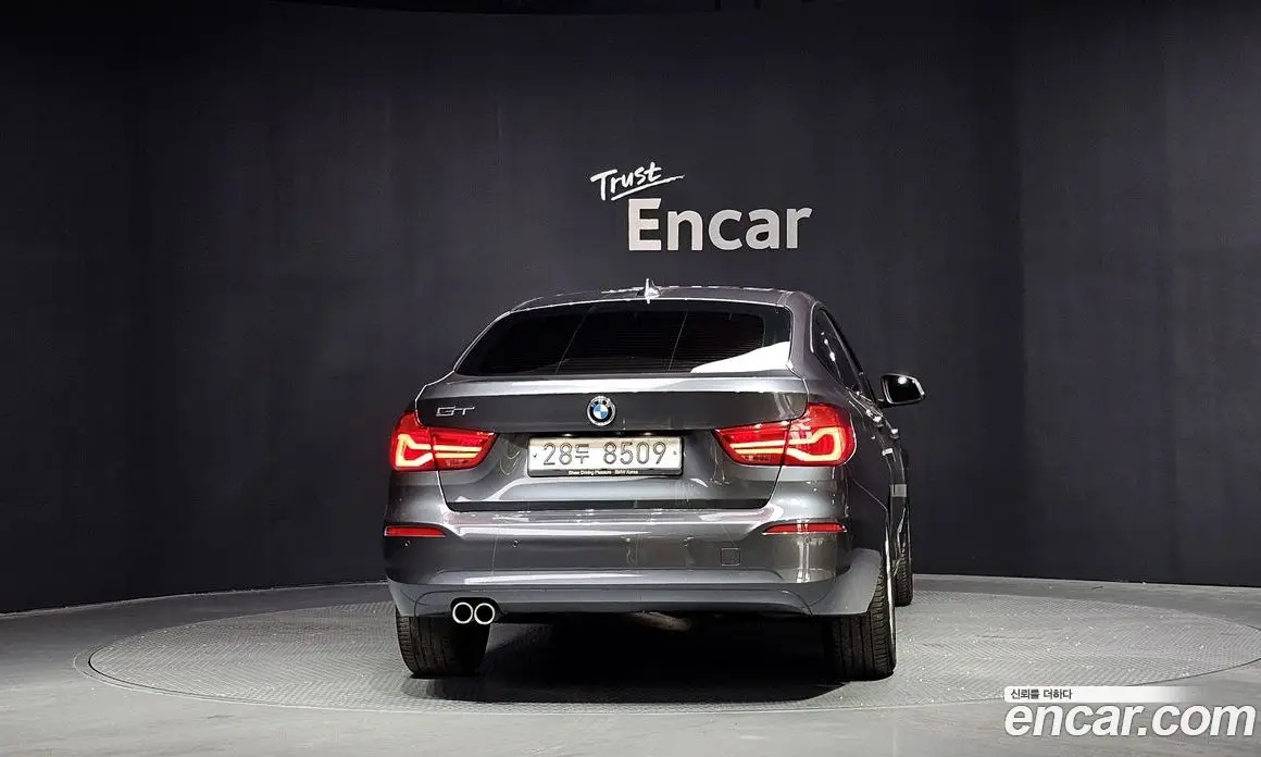 BMW 3 серия 2018 2.0 автомат (гидро), фото 4
