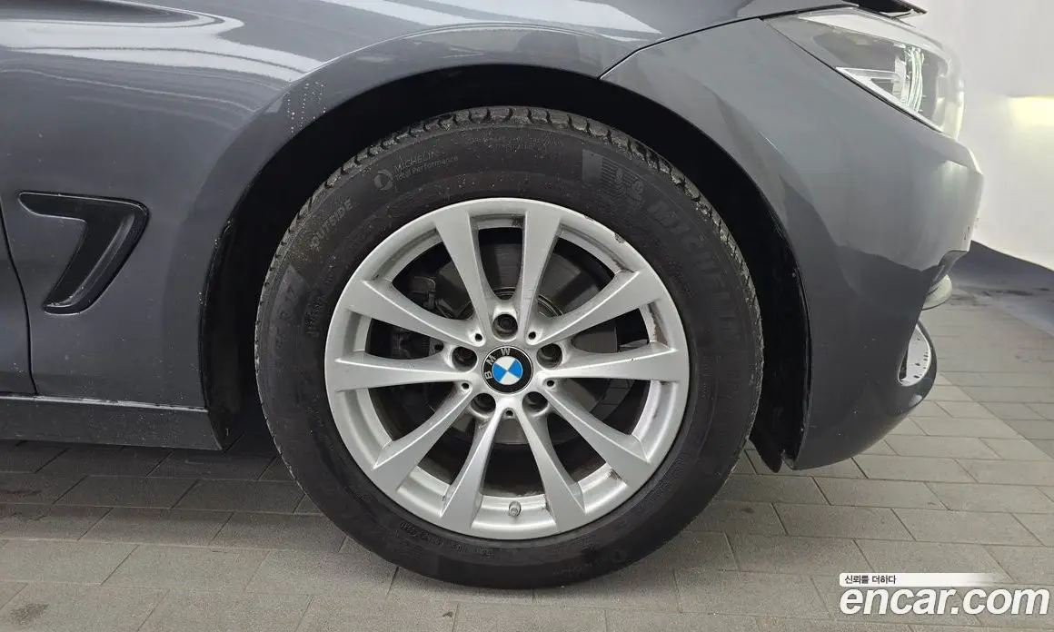 BMW 3 серия 2018 2.0 автомат (гидро), фото 7