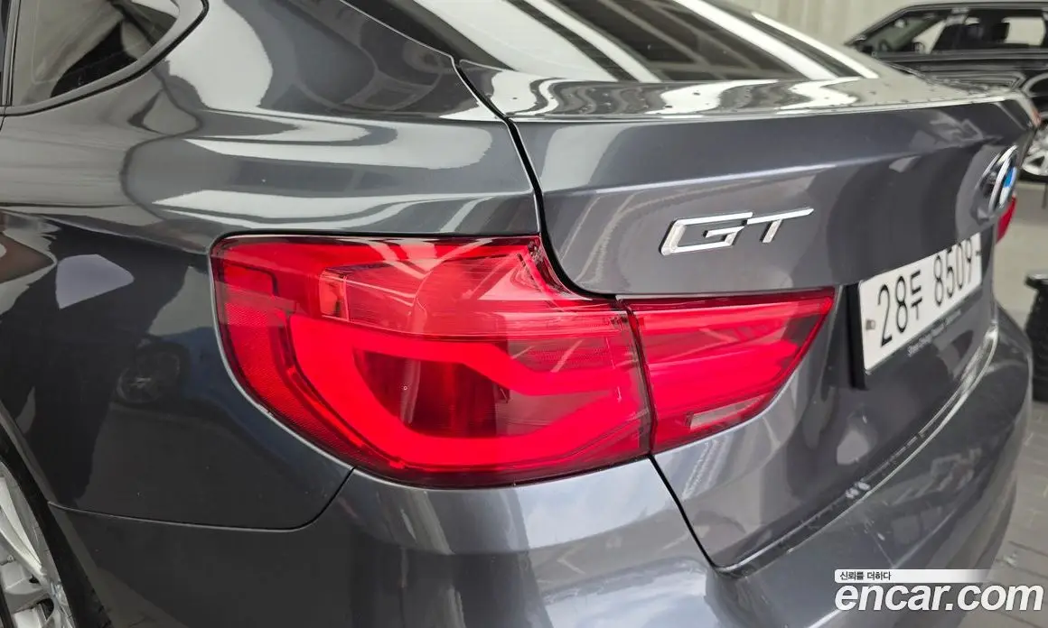 BMW 3 серия 2018 2.0 автомат (гидро), фото 9