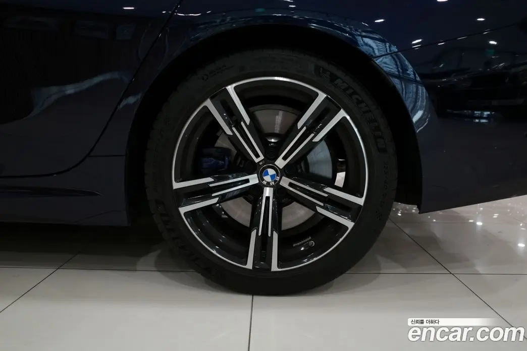 BMW 3 серия 2025 2.0 автомат (гидро), фото 5