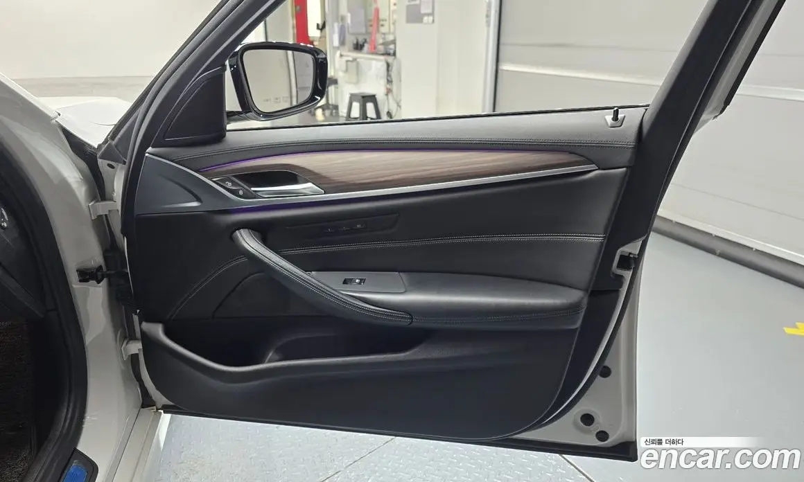 BMW 5 серия 2017 2.0 автомат (гидро), фото 15