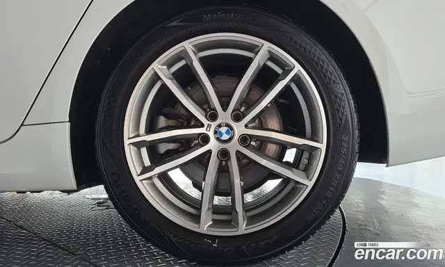 BMW 5 серия 2017 2.0 автомат (гидро), миниатюра 7