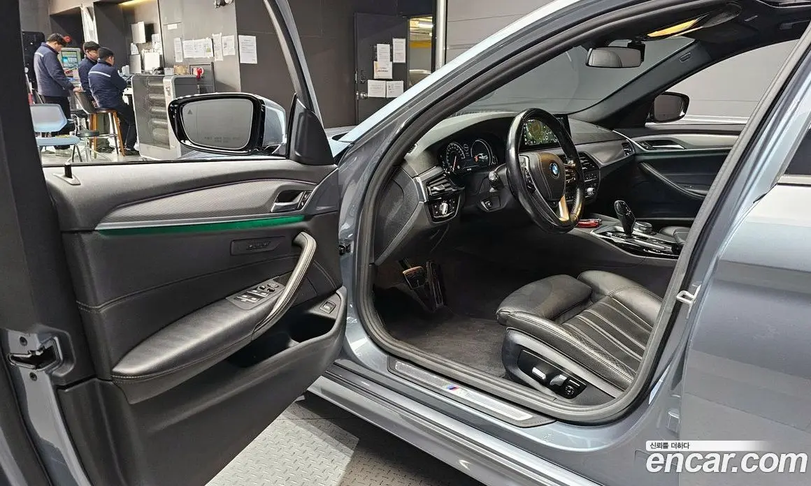 BMW 5 серия 2017 2.0 автомат (гидро), фото 11