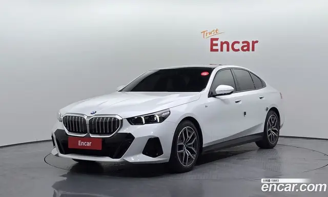 BMW 5 серия, 2025, 7 291 км