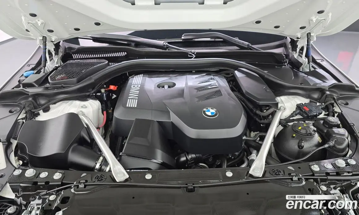 BMW 5 серия 2025 2.0 автомат (гидро), фото 6