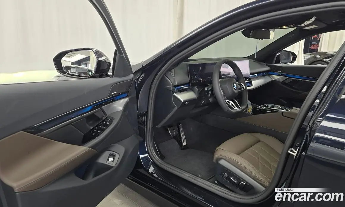BMW 5 серия 2025 2.0 автомат (гидро), фото 13