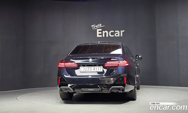 BMW 5 серия 2025 2.0 автомат (гидро), миниатюра 4