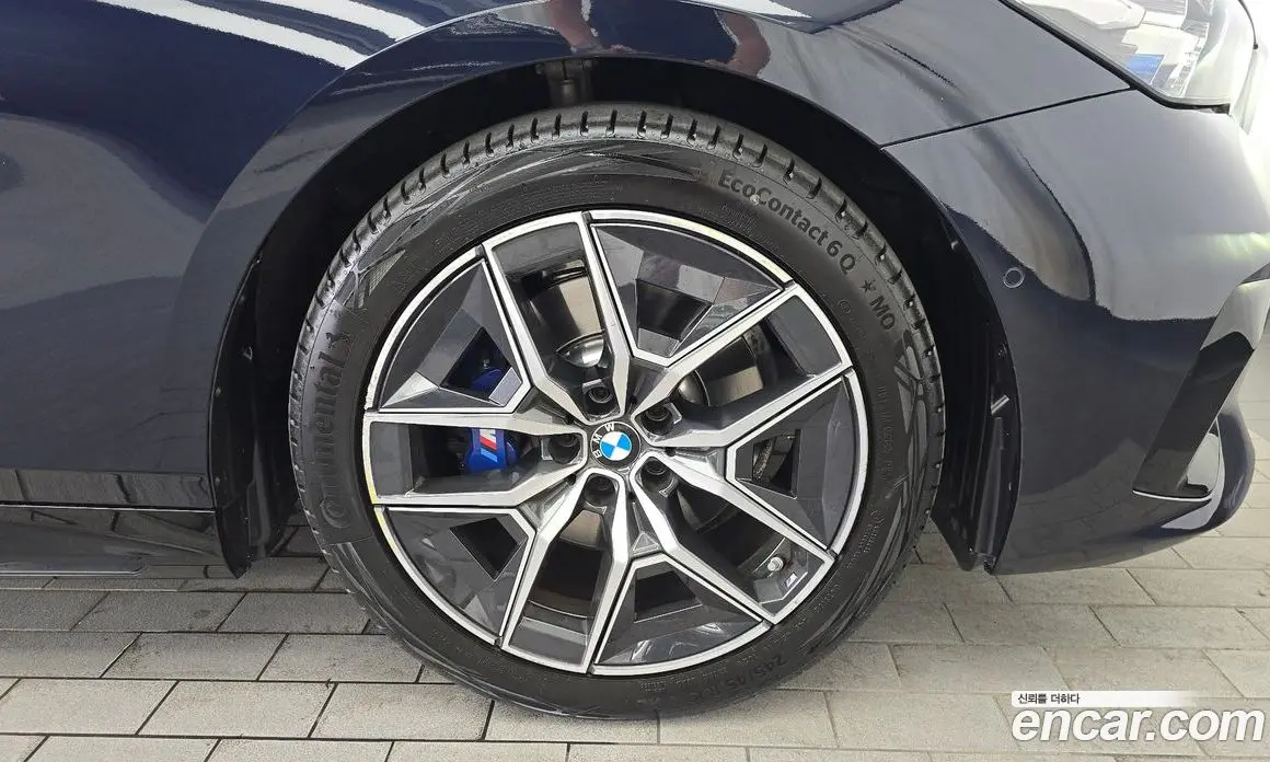 BMW 5 серия 2025 2.0 автомат (гидро), фото 7