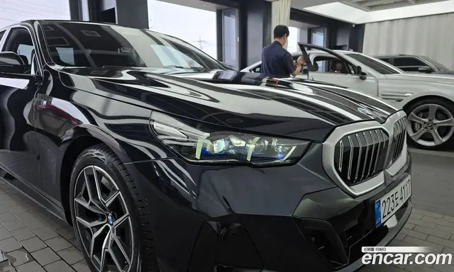 BMW 5 серия 2025 2.0 автомат (гидро), миниатюра 8