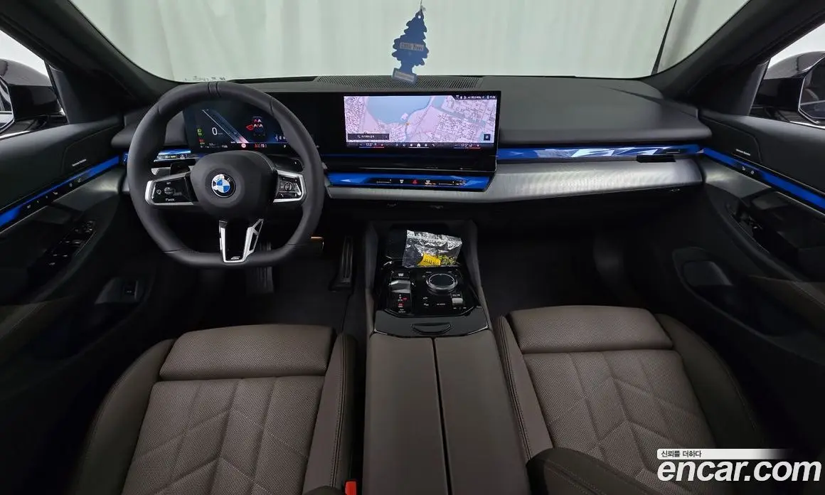 BMW 5 серия 2025 2.0 автомат (гидро), фото 10