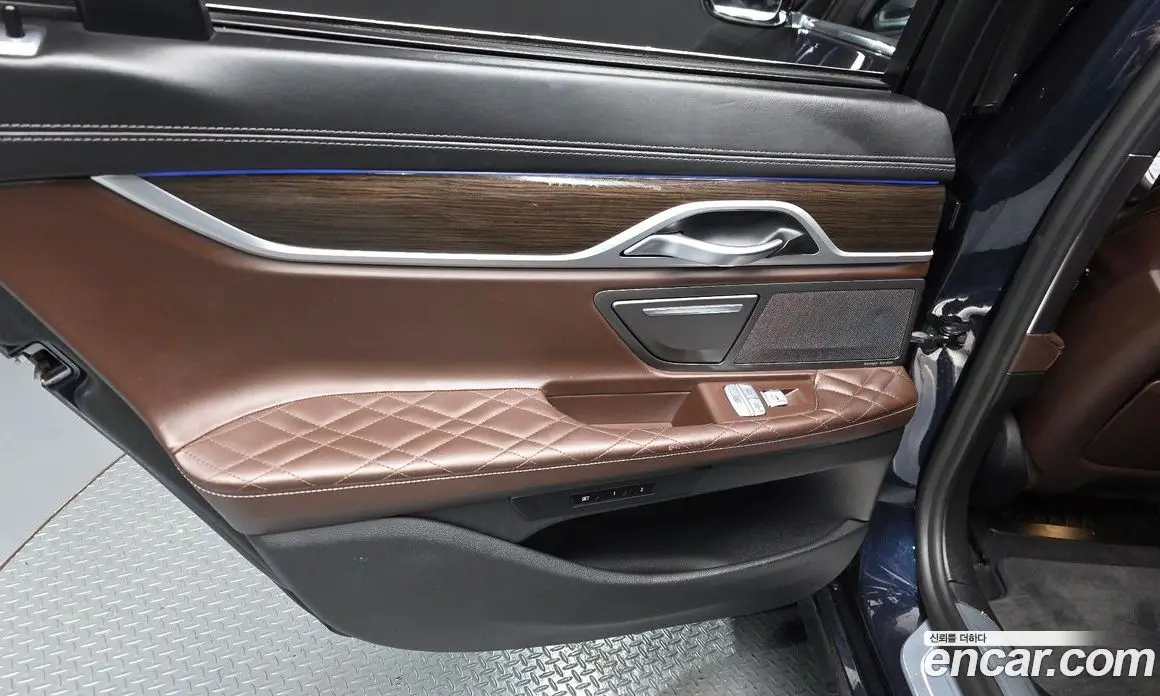 BMW 7 серия 2019 3.0 автомат (гидро), фото 15