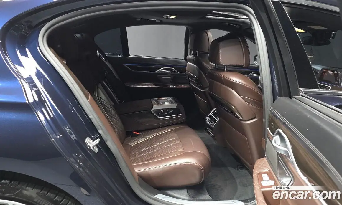 BMW 7 серия 2019 3.0 автомат (гидро), фото 18