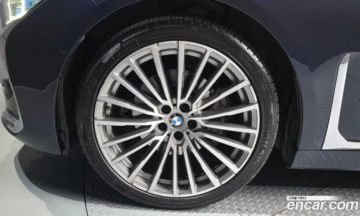 BMW 7 серия 2019 3.0 автомат (гидро), фото 5