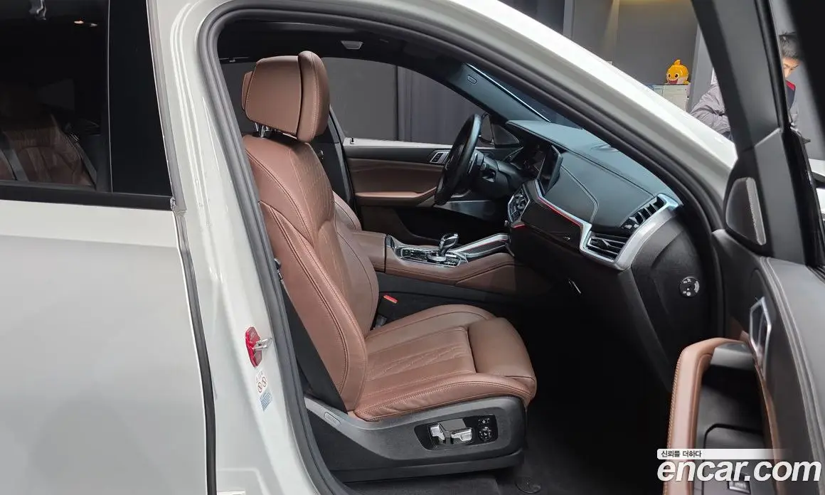 BMW X6 2020 4.4 автомат (гидро), фото 17