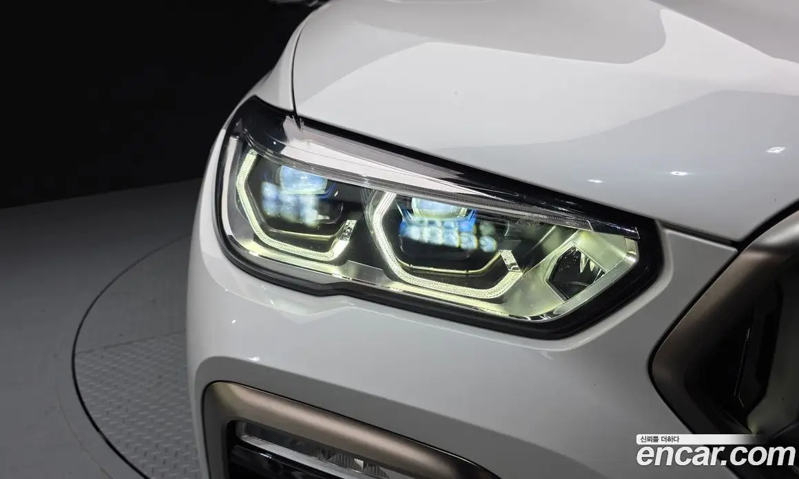 BMW X6 2020 4.4 автомат (гидро), фото 8