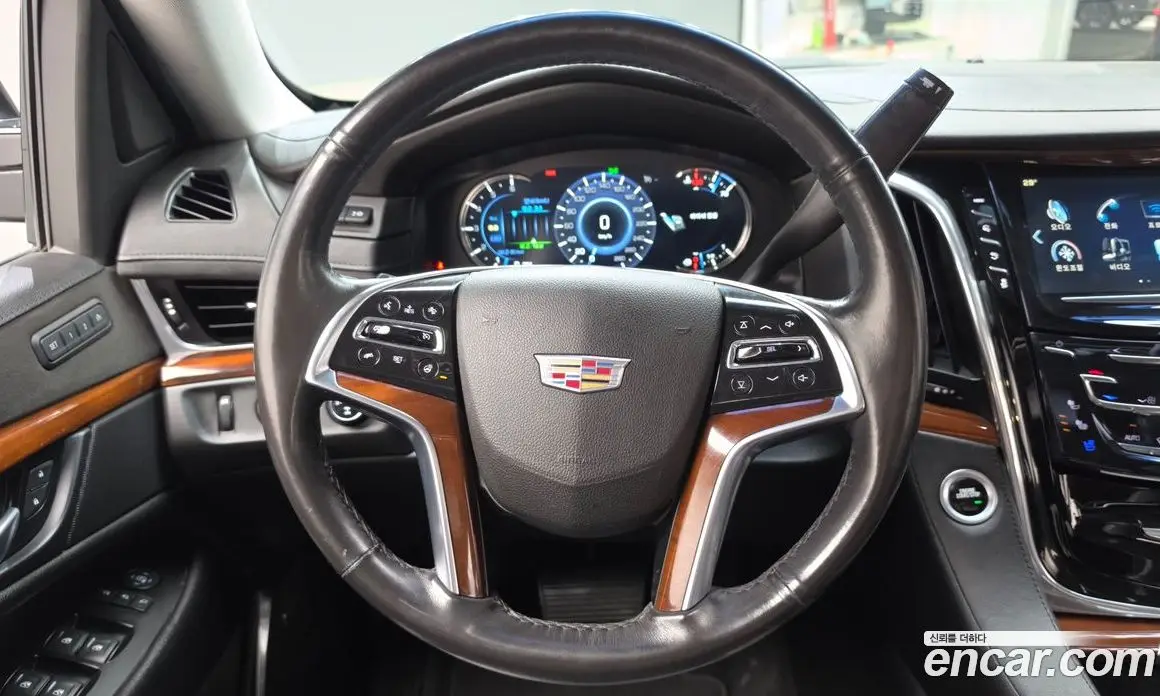 Cadillac Escalade 2018 6.2 автомат (гидро), фото 13 Cadillac Escalade 2018 6.2 автомат (гидро), фото 13