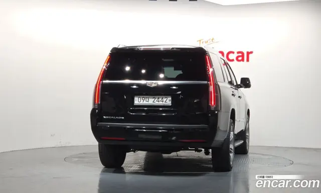 Cadillac Escalade 2018 6.2 автомат (гидро), миниатюра 4 Cadillac Escalade 2018 6.2 автомат (гидро), миниатюра 4