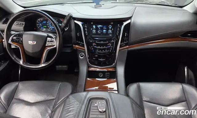 Cadillac Escalade 2018 6.2 автомат (гидро), миниатюра 7 Cadillac Escalade 2018 6.2 автомат (гидро), миниатюра 7
