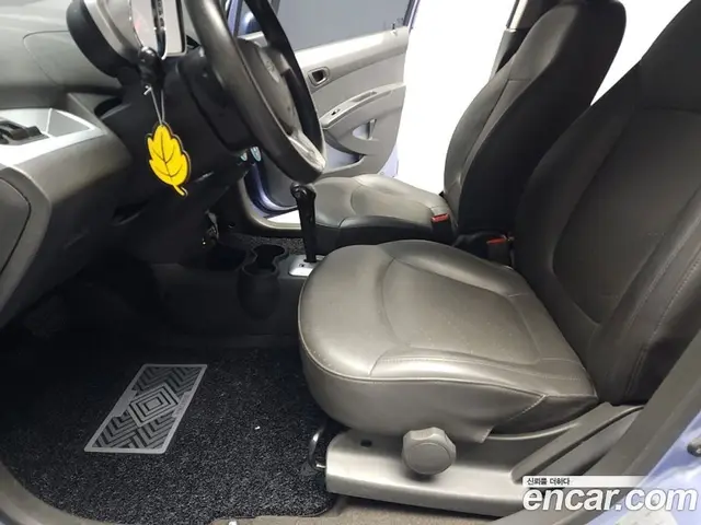 Chevrolet Spark 2014 1.0 автомат (гидро), миниатюра 11