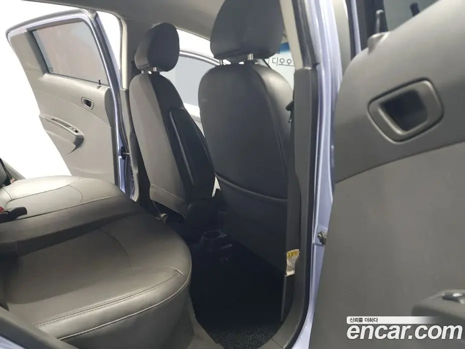 Chevrolet Spark 2014 1.0 автомат (гидро), фото 13