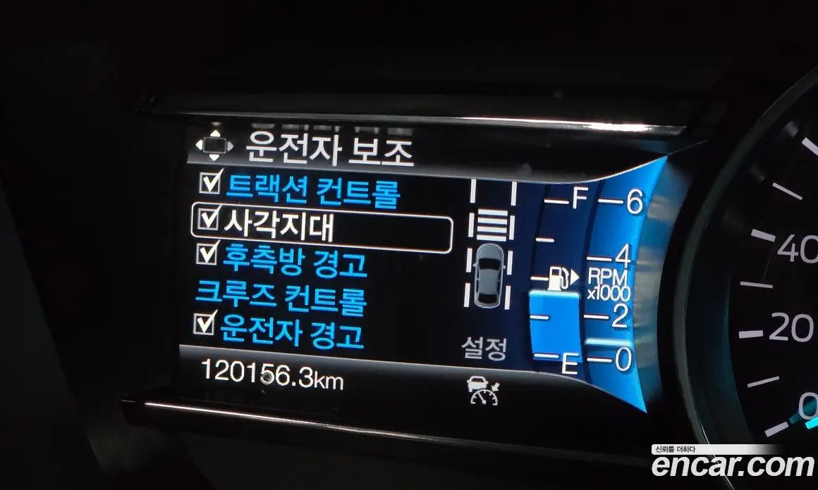 Ford Explorer 2018 2.3 автомат (гидро), фото 17