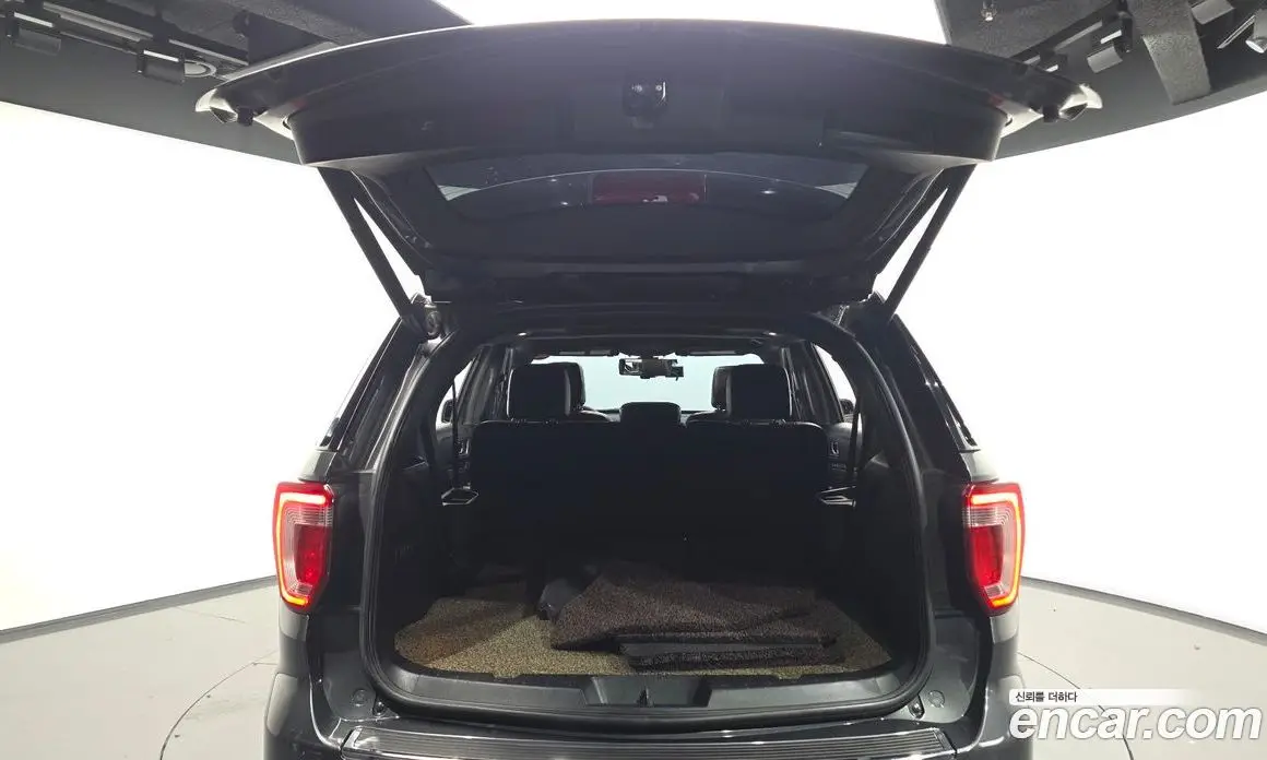 Ford Explorer 2018 2.3 автомат (гидро), фото 20