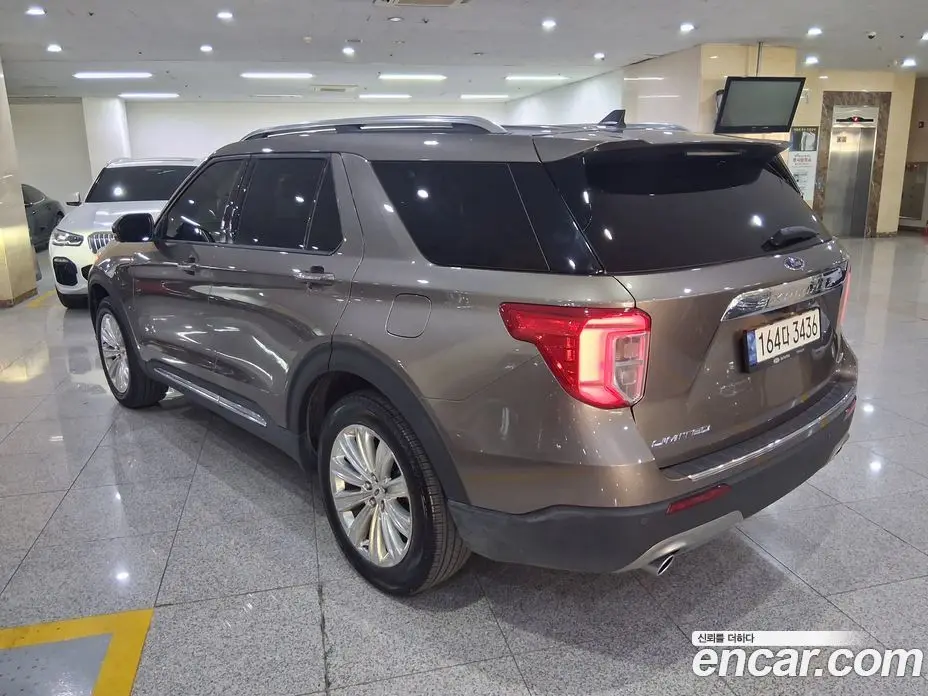 Ford Explorer 2021 2.3 автомат (гидро), фото 4