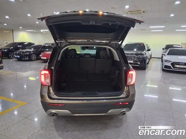 Ford Explorer 2021 2.3 автомат (гидро), миниатюра 5