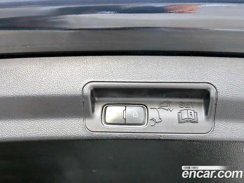 Ford Explorer 2021 2.3 автомат (гидро), фото 17
